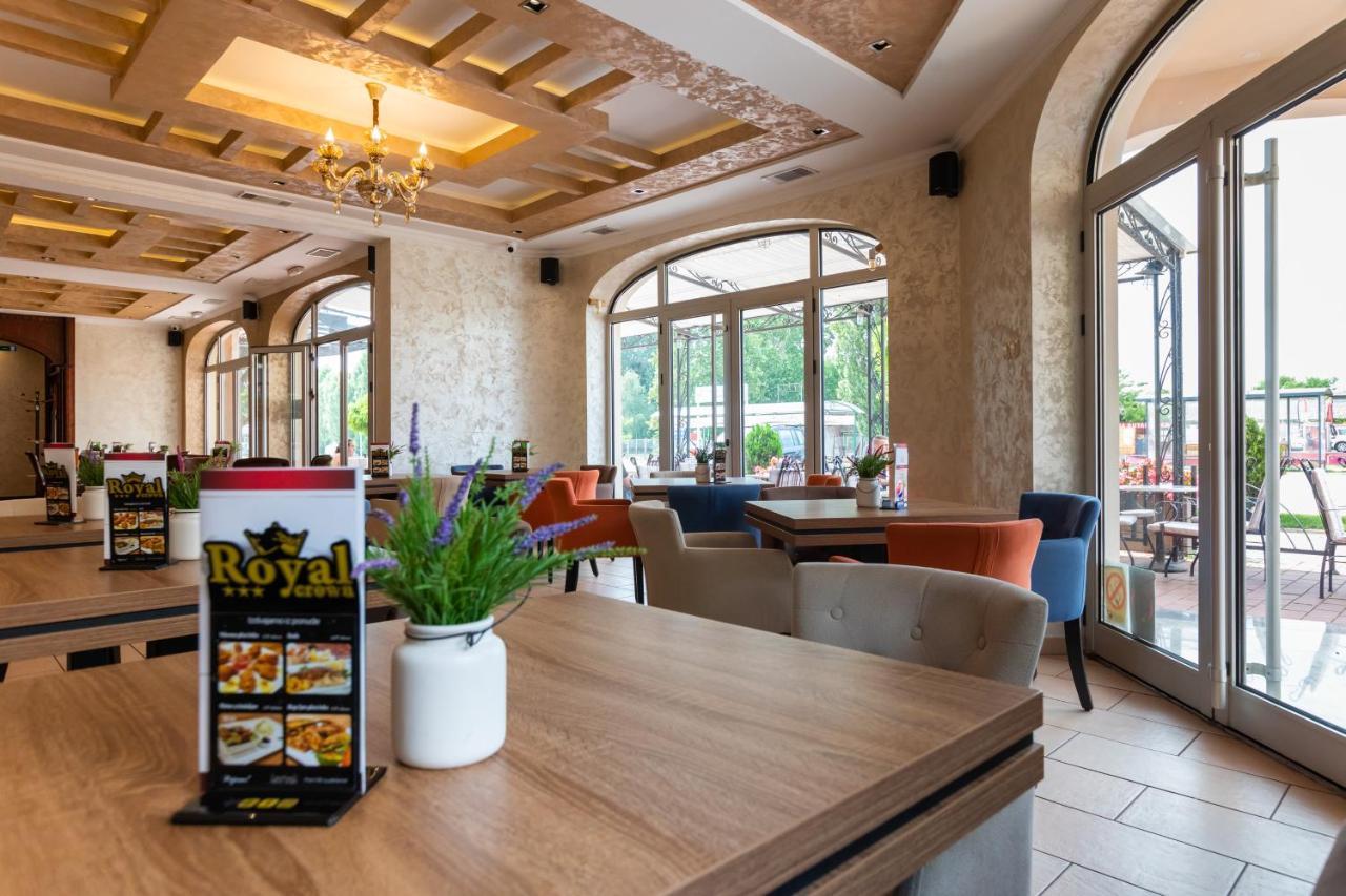 Garni Hotel Royal Crown Subotica Bagian luar foto