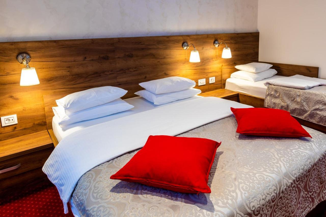 Garni Hotel Royal Crown Subotica Bagian luar foto