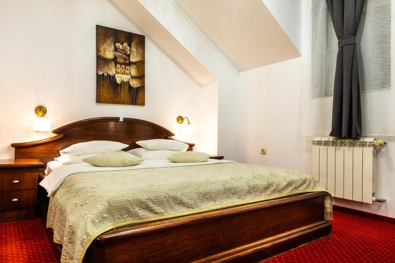 Garni Hotel Royal Crown Subotica Bagian luar foto